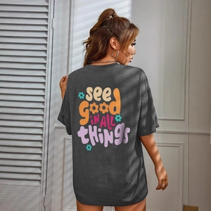 T-shirt femme gris foncé oversize avec imprimé SEE GOOD IN ALL THINGS au dos