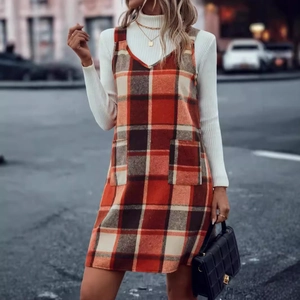 Vintage Damen-Trägerkleid mit Karomuster V-Ausschnitt und Taschen für den Herbst und Winter