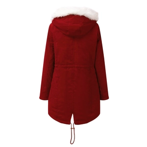 Vue arrière de la parka d'hiver rouge avec capuche en fausse fourrure blanche et cordon