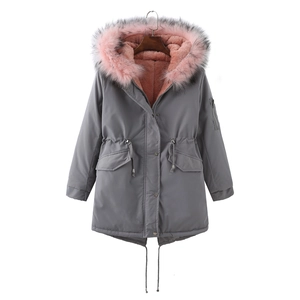 Parka invernale da donna grigio con cappuccio in pelliccia rosa e coulisse in vita regolabile