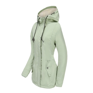 Détail d'une parka vert clair avec doublure en polaire blanche et capuche à cordon