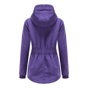Vue arrière de parka violette avec taille élastique et poignets côtelés pour l'hiver