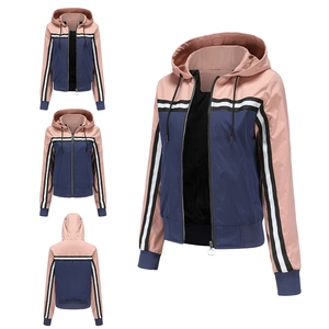 Damen Kapuzenjacke mit Colour-Block Design in Rosa und Marineblau sowie Streifen