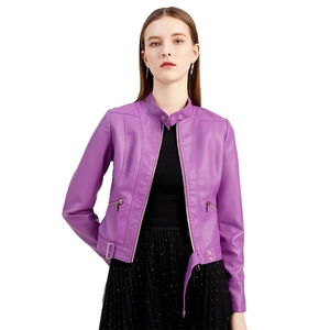 Veste motard femme en similicuir violet, coupe ajustée avec col montant et zip métallique