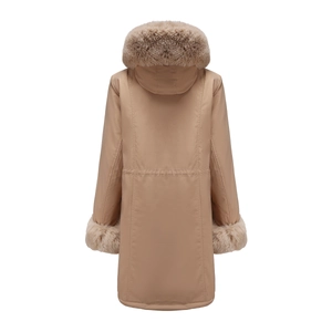 Parka lungo da donna color kaki con cappuccio in ecopelliccia e vita regolabile