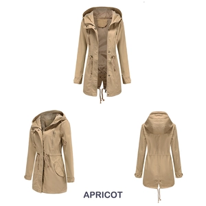 Vista triple de parka de algodón color albaricoque con cordón en la cintura y gorro