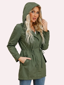 Parka con capucha para mujer en algodón verde oliva con cintura ajustable y bolsillos