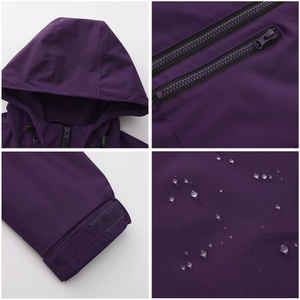 Detailansicht der wasserabweisenden Outdoor-Jacke mit Kapuze, Taschen und Klettverschluss