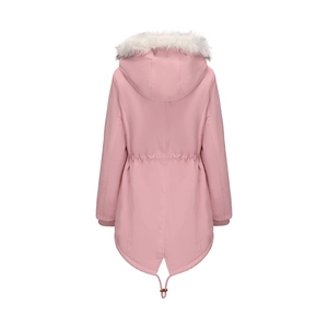 Rückansicht eines rosa Parkas mit weißem Pelzkragen und verstellbarem Taillenzugband