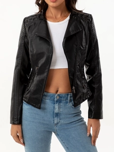 Damen Bikerjacke aus schwarzem Kunstleder mit gesteppten Schultern und schmalem Schnitt