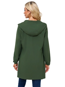 Dunkelgrüne Damen Windjacke mit Kapuze, elastischen Bündchen und lockerer Passform Rückansicht