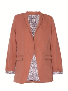 Brick red women's blazer with leopard print lining, long sleeves and flap pockets