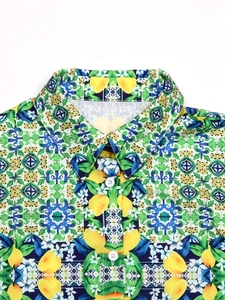 Short sleeve shirt with Mediterranean lemon print and classic symmetrical pattern detail