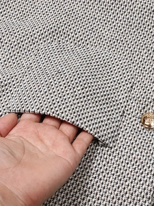 Giacca in tweed da donna con trama intrecciata, tasca funzionale e bottone dorato