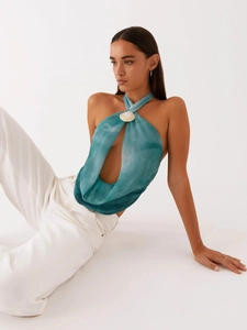 Haut licou élégant avec dégradé bleu-vert, détail coquillage et découpe buste