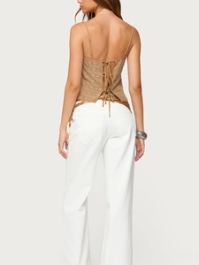 Top marrone senza schienale con borchie argento e design stringato sulla schiena