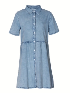 Detail of light blue washed denim dress featuring lapel collar and white button front