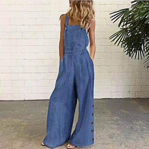Minimalistischer Damen-Jeans-Jumpsuit in Blau mit weitem Bein und Knöpfen an der Seite