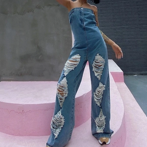 Sexy trägerloser Jeans Jumpsuit mit großen Rissen und ausgehöhltem Streetstyle-Look