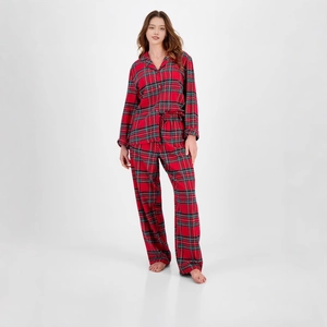 Ensemble de pyjama à carreaux rouges à manches longues avec chemise boutonnée et pantalon