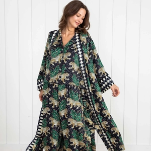 Elegant navy tiger print 3-piece loungewear set with floral patterns and checkered trims