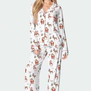 Pyjama femme manches longues avec motifs de Noël festifs et haut boutonné à revers
