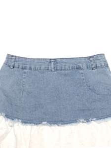 Mini-jupe en jean pour femme style western avec dentelle blanche et bord brut