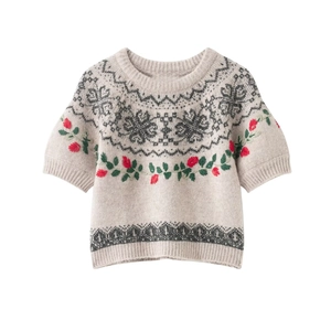 Women's Vintage Fair Isle Jacquard Knit Sweater Retro Floral Embroidered Short Sleeve Round Neck Oatmeal Knit Top