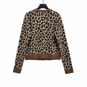 Damen Strickjacke mit Leopardenmuster, gerippten Bündchen und Rückenansicht Display