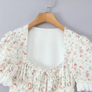 Floral print mini dress with square neckline, ruffle detail and lace sleeves