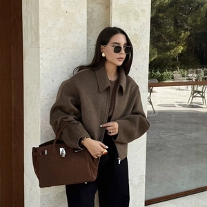 Women street fashion dark brown oversized wool zip jacket with turn-down collar