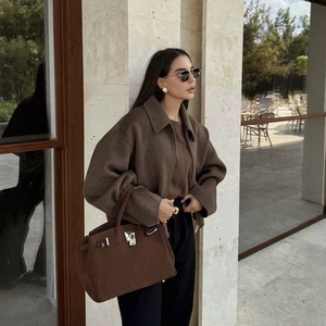 Women's oversized dark brown wool jacket coat with zipper closure for autumn street fashion