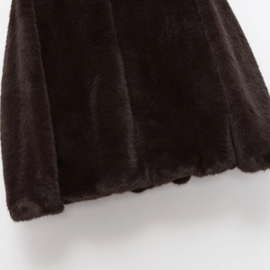 Veste à capuche zippée contrastée à la mode en fausse fourrure brun foncé de haute qualité