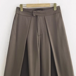 Elegant high-waisted wide leg trousers in deep taupe with pleated details and smooth fabric