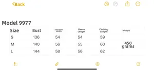 Tableau des tailles avec mesures de poitrine et épaules pour pull en maille ample