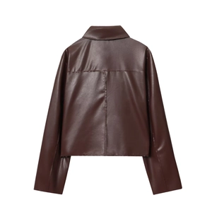 Vue arrière de la veste en cuir PU marron foncé avec col à revers et coutures détaillées