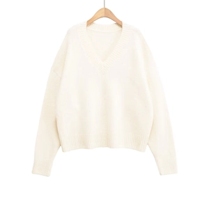 Pull en maille blanc crème pour femme avec col en V, manches longues et coupe ample