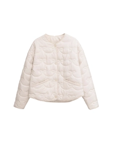 Chic cream quilted jacket with elegant bow-pattern stitching and a round neckline