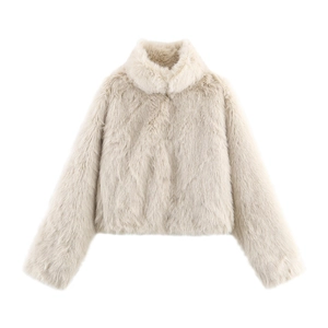Veste élégante en fausse fourrure crème pour femme avec col montant et texture douce
