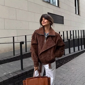 Damen Oversize-Bikerjacke aus braunem Wildlederimitat mit Reverskragen und Gürtel