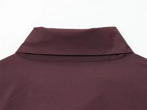 Detailed view of the dark purple poplin shirt collar with precise stitching quality