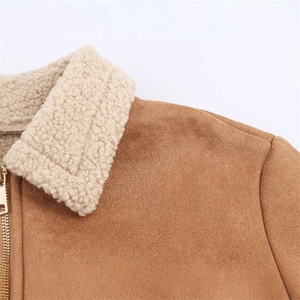 Veste marron en daim synthétique pour femme avec col en peau de mouton et zip doré