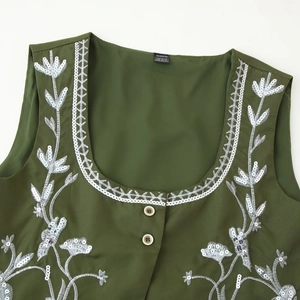 Chic dark green sequin embroidered vest with a floral neckline and button detail