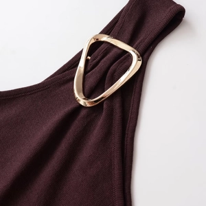 Sexy one-shoulder midi dress in dark brown knit fabric with a gold metal buckle detail