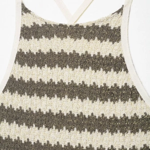 Robe dos nu d'automne pour femme à rayures et détails métalliques en maille marron