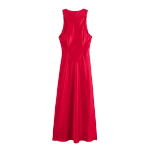 Detailed view of red backless satin midi dress featuring elegant waist stitching details