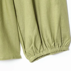Women's summer green ruffle set featuring elastic cuffs and textured cotton-linen fabric