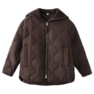 Veste matelassée marron pour femme avec col montant en tricot et fermeture éclair argent