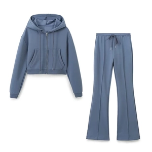 Set sportivo da donna con felpa con cappuccio e zip e pantaloni a zampa blu grigio