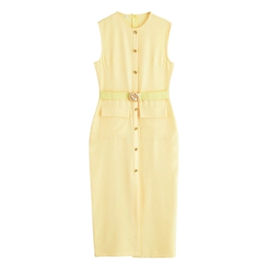 Abito midi slim giallo chiaro senza maniche con bottoni e cintura verde sottile